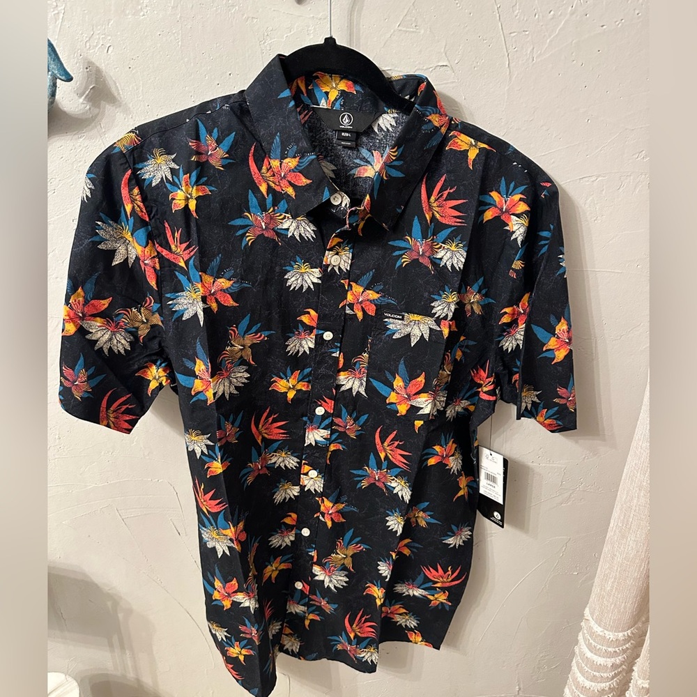 Volcom collard shirt